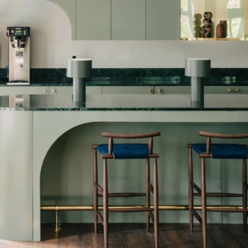 Baaritoolid - Bar stools - Miniforms - Pelleossa